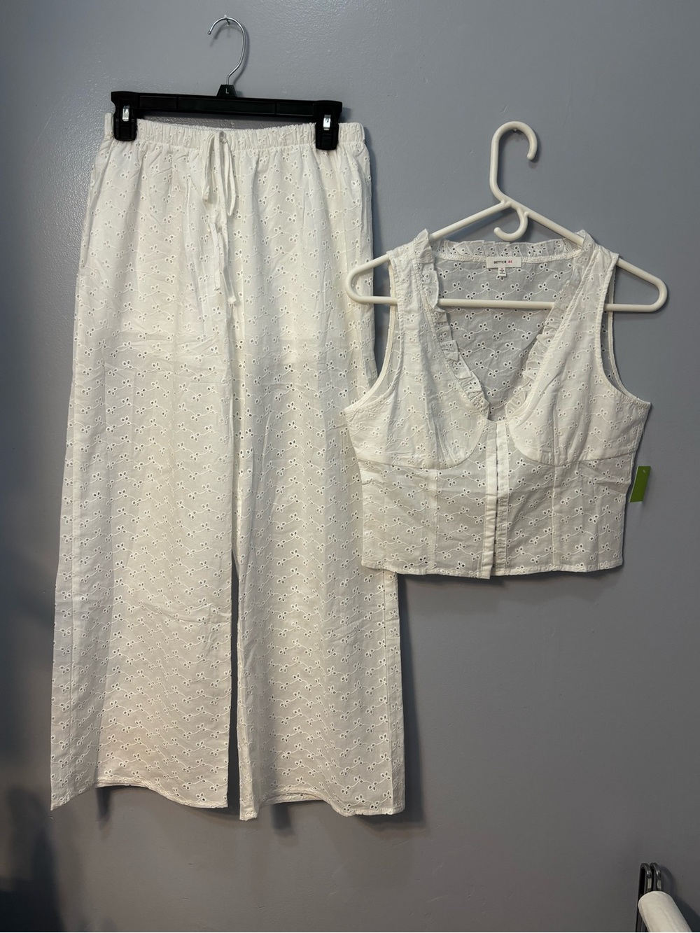 Better Be White Eyelet 2-Piece Matching Set - Crop Top & Wide Leg Pants Sz M NWT